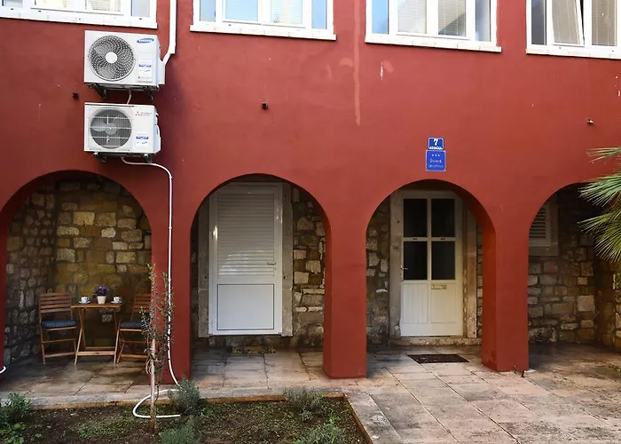 Διαμέρισμα Downtown Korina *