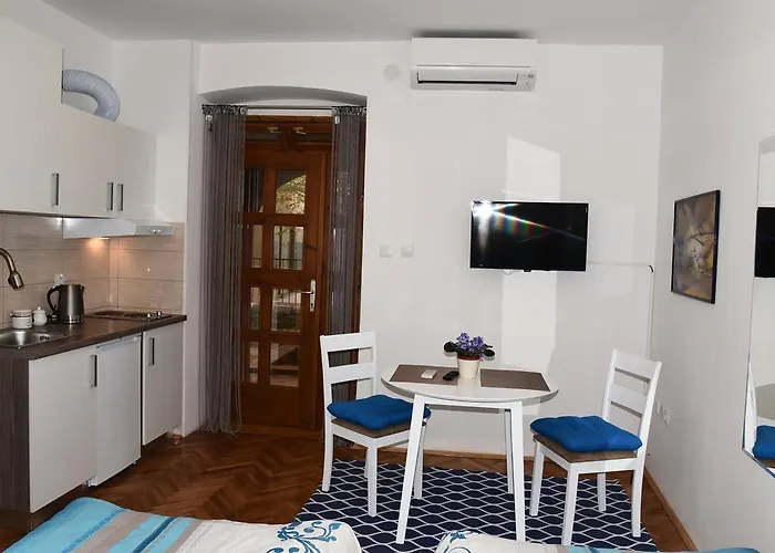 Downtown Korina Διαμέρισμα *