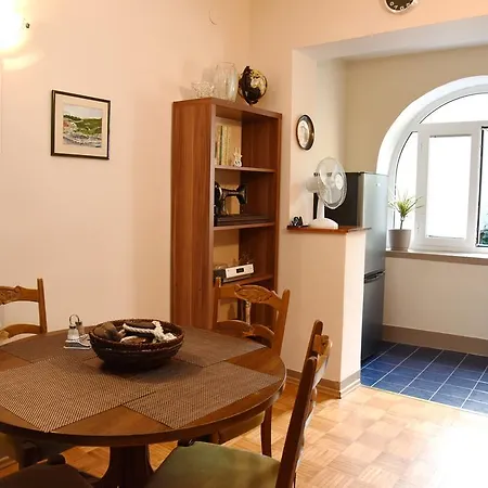 Downtown Korina Apartment *